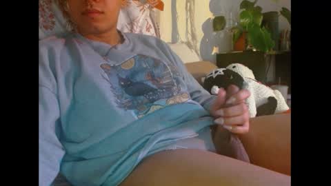 Emryss online show from December 2024 09:13:02 PM