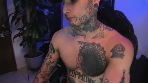 Snapshot of ryuk_it chatting on November 2025 02:12:01 AM leopmonk help me reach 100 thumbs up online show from November 2025 02:12:01 AM