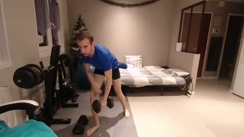 Snapshot of ryukukamifr chatting on December 2024 06:35:02 PM Ryuk FR online show from December 2024 06:35:02 PM