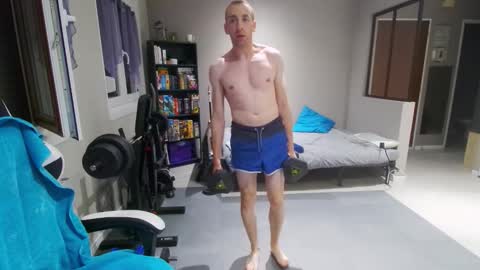 Snapshot of ryukukamifr chatting on November 2025 06:30:02 PM Ryuk FR online show from November 2025 06:30:02 PM