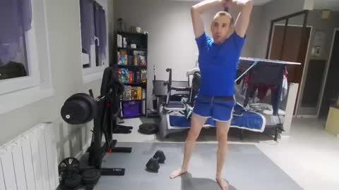 Snapshot of ryukukamifr chatting on November 2025 07:49:02 PM Ryuk FR online show from November 2025 07:49:02 PM