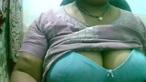 Snapshot of s03286 chatting on October 2025 10:32:02 PM HotLovers online show from October 2025 10:32:02 PM