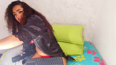 s_sofia_ online show from January 2025 07:13:02 PM