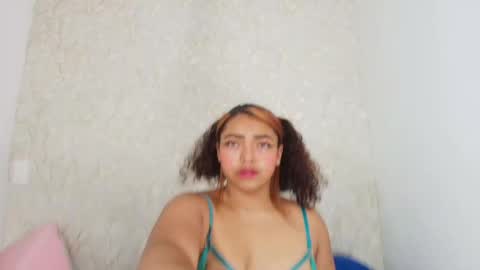 s_sofia_ online show from September 2025 07:28:02 PM