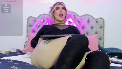 Sammy Saenz ig Sammysaenz  online show from January 2025 12:21:02 AM