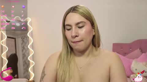 saaya_tay online show from December 2025 07:21:01 PM