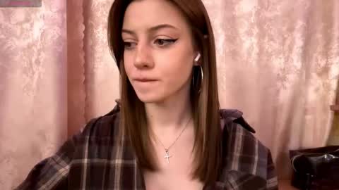 Snapshot of sabinakeeser chatting on December 2025 08:14:02 PM Mika online show from December 2025 08:14:02 PM