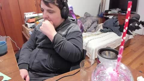 1141323  my Lord Mister Max   moms treasure online show from January 2025 05:40:01 AM