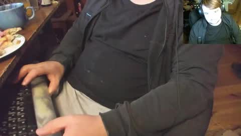 1141323  my Lord Mister Max   moms treasure online show from September 2025 09:25:02 PM