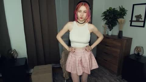 Sabrina online show from December 2025 07:17:01 AM