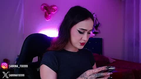 sabrina fox online show from April 2026 08:23:02 AM