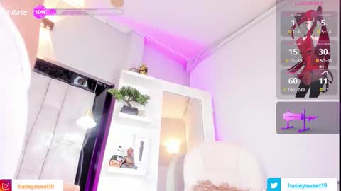 Snapshot of sabrina_keller19 chatting on November 2025 11:04:02 PM Hasley online show from November 2025 11:04:02 PM