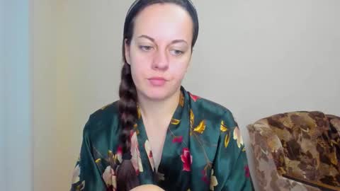 Snapshot of sabrina_tin chatting on September 2025 02:28:02 PM sabrina_tin online show from September 2025 02:28:02 PM