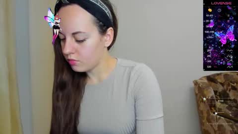 Snapshot of sabrina_tin chatting on September 2025 03:37:02 PM sabrina_tin online show from September 2025 03:37:02 PM