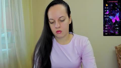 Snapshot of sabrina_tin chatting on October 2025 11:10:01 AM sabrina_tin online show from October 2025 11:10:01 AM