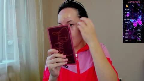 Snapshot of sabrina_tin chatting on October 2025 08:58:02 AM sabrina_tin online show from October 2025 08:58:02 AM