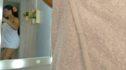 Snapshot of sabrinahims_ chatting on September 2025 11:29:02 PM mariana online show from September 2025 11:29:02 PM