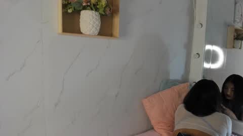 Snapshot of sabrinahims_ chatting on October 2025 12:41:01 AM mariana online show from October 2025 12:41:01 AM