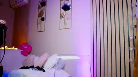 SabrinaJade online show from November 2025 05:29:01 AM