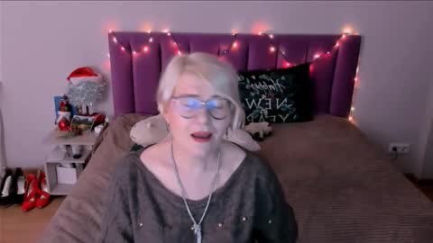 Sabrina MacMarren online show from January 2026 03:25:01 PM