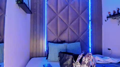 S A B R I N A  online show from January 2026 11:37:01 AM