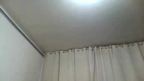 Snapshot of sabrinatravsexy chatting on December 2024 01:51:02 AM sabrinatravsexy online show from December 2024 01:51:02 AM