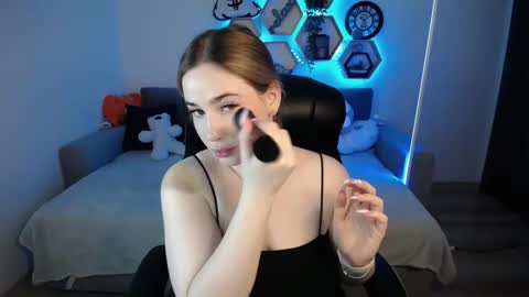 Snapshot of sabrinviolet chatting on January 2025 09:05:01 AM Sabrina Violet online show from January 2025 09:05:01 AM