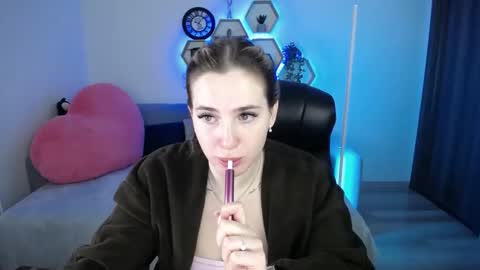 Snapshot of sabrinviolet chatting on January 2026 09:13:01 AM Sabrina Violet online show from January 2026 09:13:01 AM