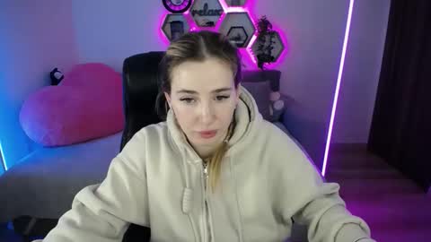 Snapshot of sabrinviolet chatting on February 2026 09:04:02 AM Sabrina Violet online show from February 2026 09:04:02 AM