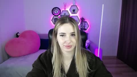 Snapshot of sabrinviolet chatting on February 2026 09:02:01 AM Sabrina Violet online show from February 2026 09:02:01 AM