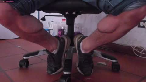 Snapshot of sack_connor chatting on November 2025 09:28:01 PM Sack online show from November 2025 09:28:01 PM