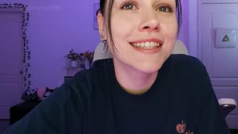 Snapshot of sadierenee96 chatting on November 2025 12:05:01 AM Sadie Renee online show from November 2025 12:05:01 AM