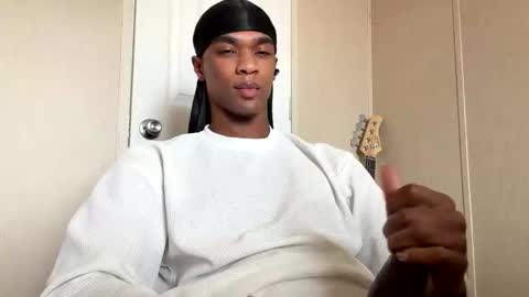 Snapshot of saeonyx chatting on November 2025 04:33:01 PM Saeonyx online show from November 2025 04:33:01 PM