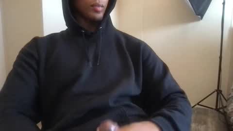 Snapshot of saeonyx chatting on December 2025 06:17:01 PM Saeonyx online show from December 2025 06:17:01 PM