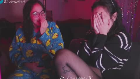 Snapshot of safaeri chatting on December 2024 01:36:01 AM Safa online show from December 2024 01:36:01 AM