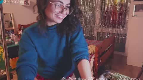 Snapshot of safaeri chatting on December 2024 12:23:01 AM Safa online show from December 2024 12:23:01 AM