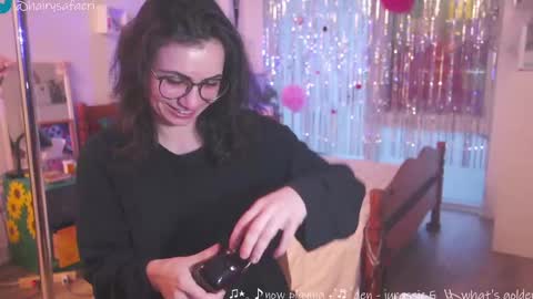 Snapshot of safaeri chatting on February 2025 10:00:01 PM Safa online show from February 2025 10:00:01 PM