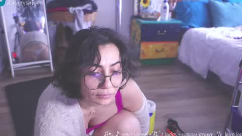 Snapshot of safaeri chatting on March 2025 07:06:01 PM Safa online show from March 2025 07:06:01 PM