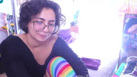 Snapshot of safaeri chatting on September 2025 03:13:01 PM Safa online show from September 2025 03:13:01 PM