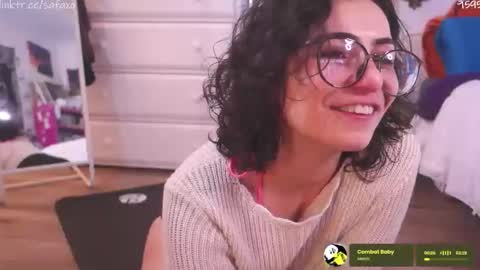 Snapshot of safaeri chatting on March 2026 08:04:01 PM Safa online show from March 2026 08:04:01 PM