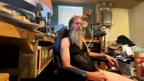 safety_fist online show from January 2025 08:52:02 PM