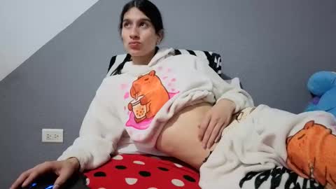Snapshot of safiro_queen chatting on March 2026 12:44:02 PM Safiro Queen online show from March 2026 12:44:02 PM