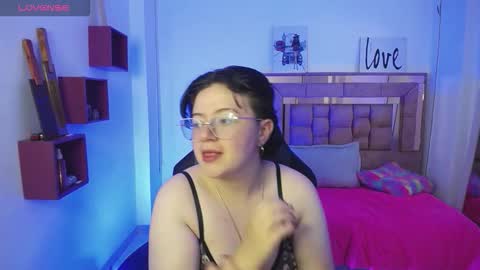 SAFYKA online show from November 2025 02:25:01 AM