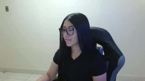 Sahaliefox  online show from March 2026 02:20:02 PM