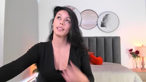 Snapshot of saharagarcia chatting on February 2025 07:27:01 PM Sahara Garcia online show from February 2025 07:27:01 PM