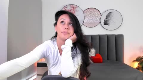 Snapshot of saharagarcia chatting on March 2025 09:18:02 PM Sahara Garcia online show from March 2025 09:18:02 PM