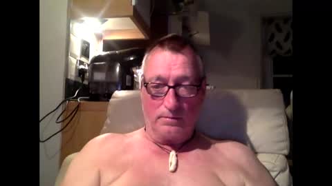 Snapshot of sail_naked chatting on October 2025 10:41:01 PM sail_naked online show from October 2025 10:41:01 PM