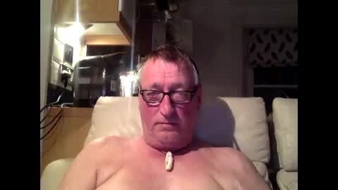 Snapshot of sail_naked chatting on November 2025 06:44:02 PM sail_naked online show from November 2025 06:44:02 PM