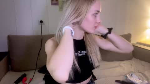 Sofia online show from January 2025 12:13:01 PM