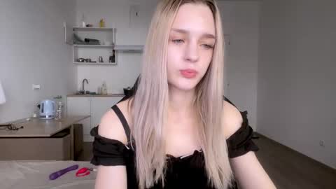 Sofia online show from March 2025 11:49:02 AM